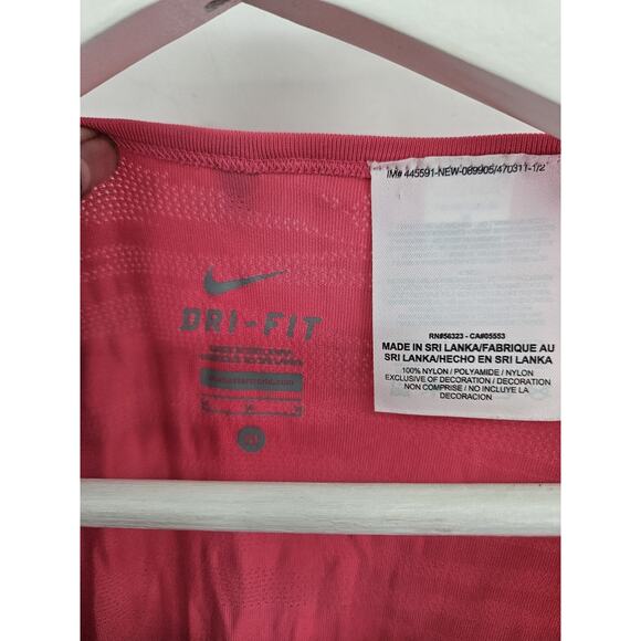 Nike Dri-Fit V Neck Short Sleeve T Shirt Pink Women’s Size M Reflective Running - Picture 4 of 4